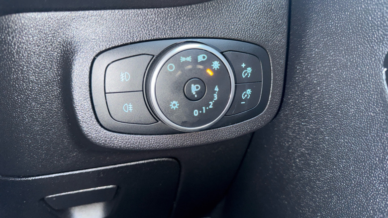 Ford Fiesta 1.1 Zetec 5dr Petrol Hatchback